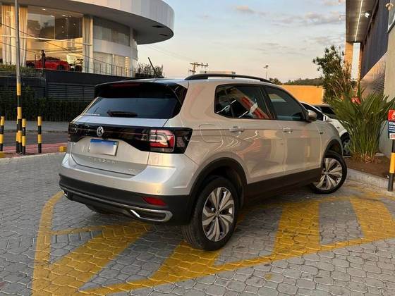 VOLKSWAGEN T-CROSS 1.0 200 TSI TOTAL FLEX COMFORTLINE AUTOMÁTICO